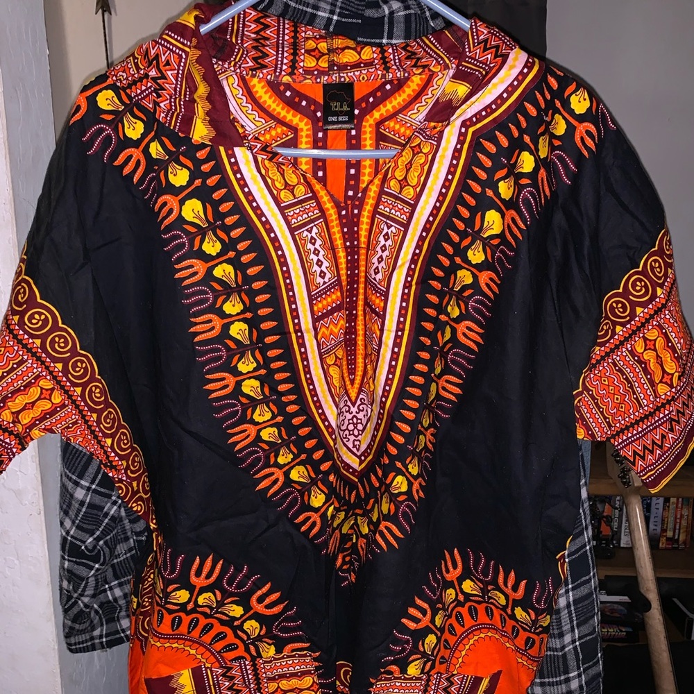 Tribal print shirt with hood